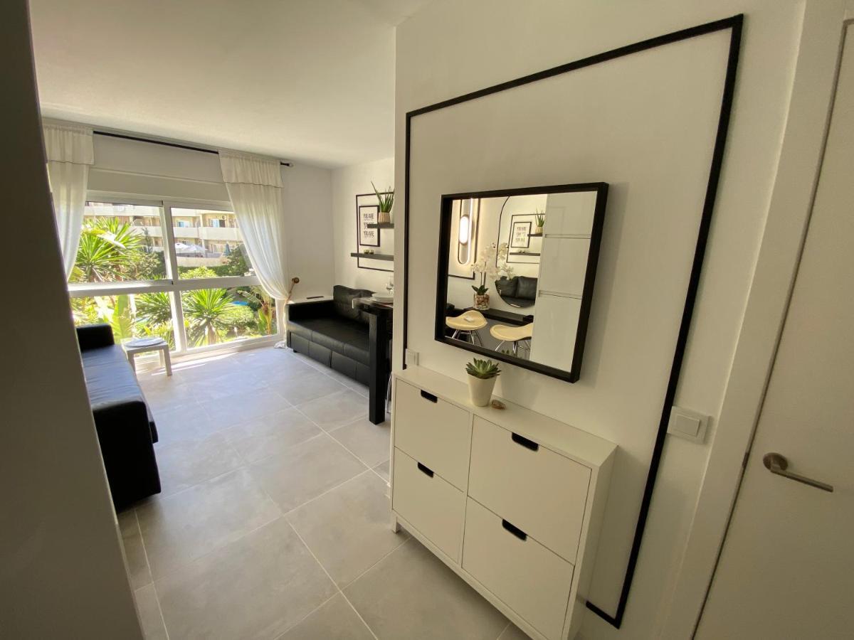 Modern Sea View Studio In Benal Beach Benalmádena Exterior foto